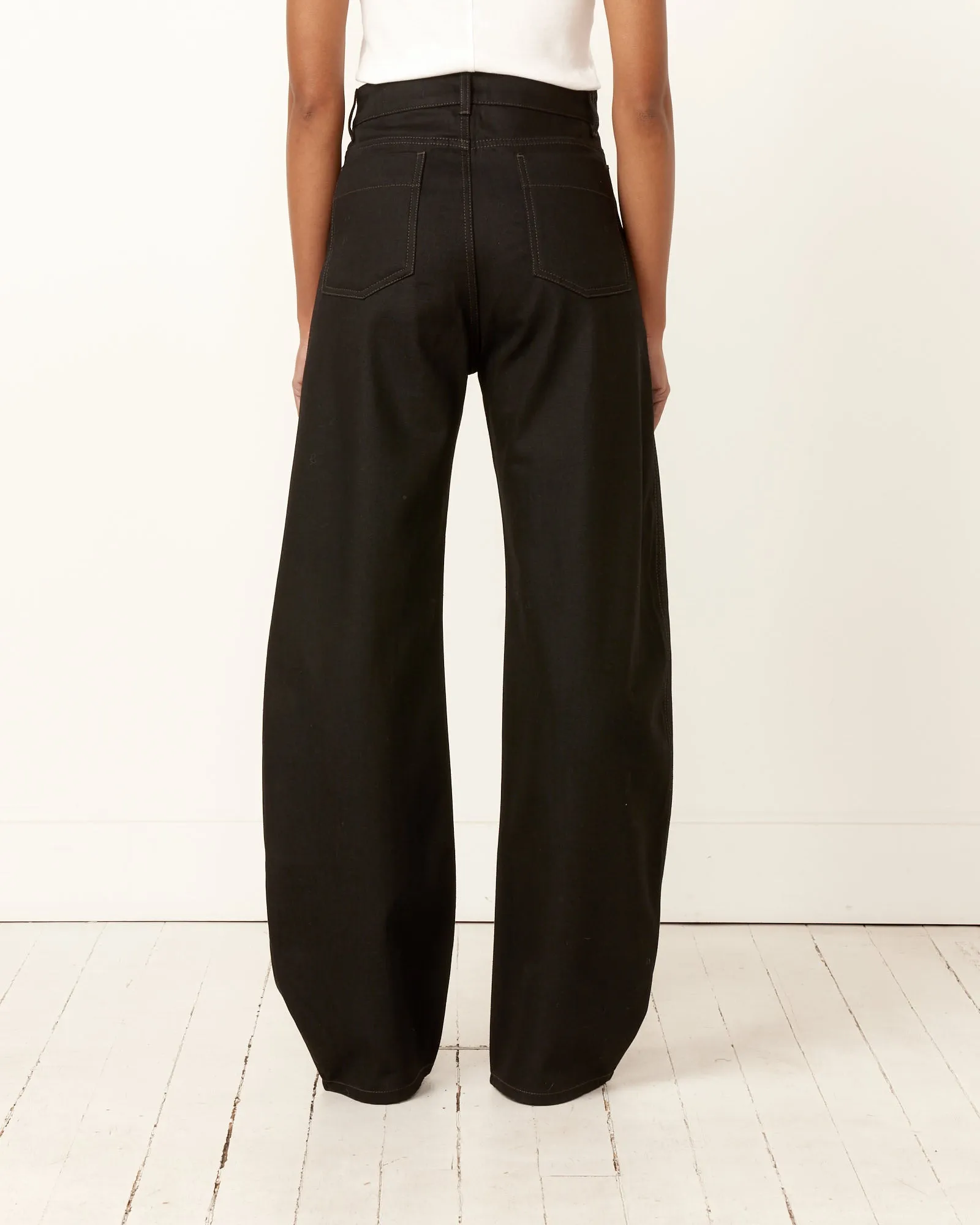 Black High Rise Curved Pants