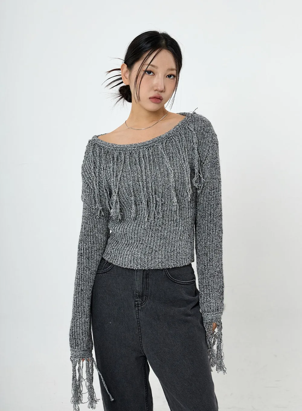 Long Sleeve Knit Top with Fringed Collin Design