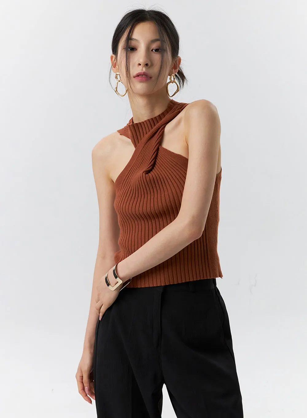 IL326 Halter Neck Ribbed Top