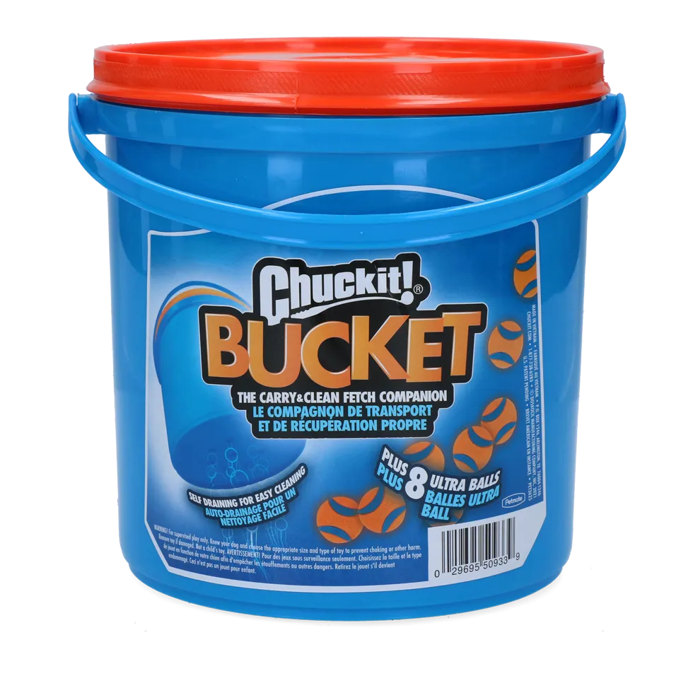 Chuckit Bucket with Medium 8-Pack Ultra Balls