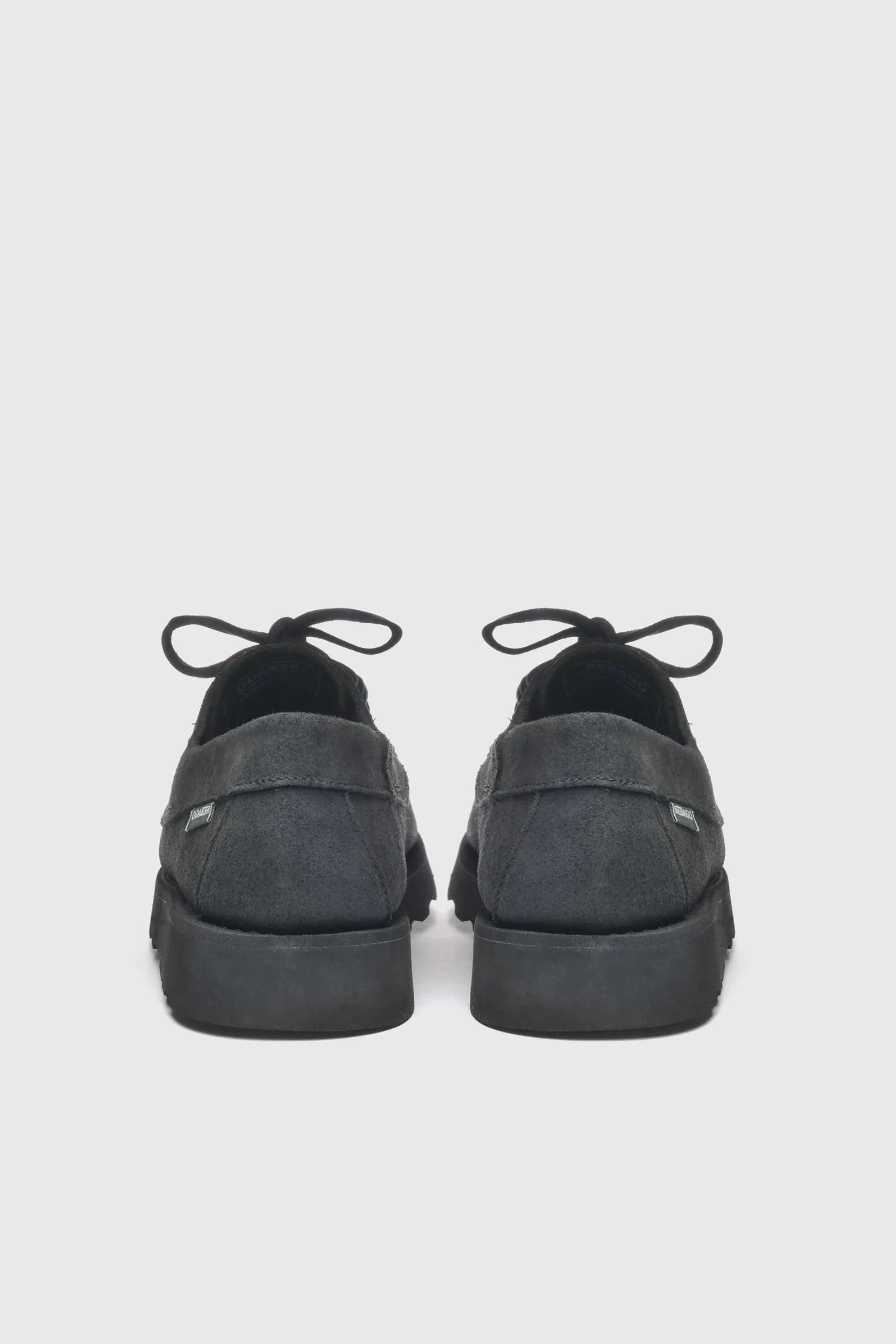 Waxy Suede Mocassino in Total Black