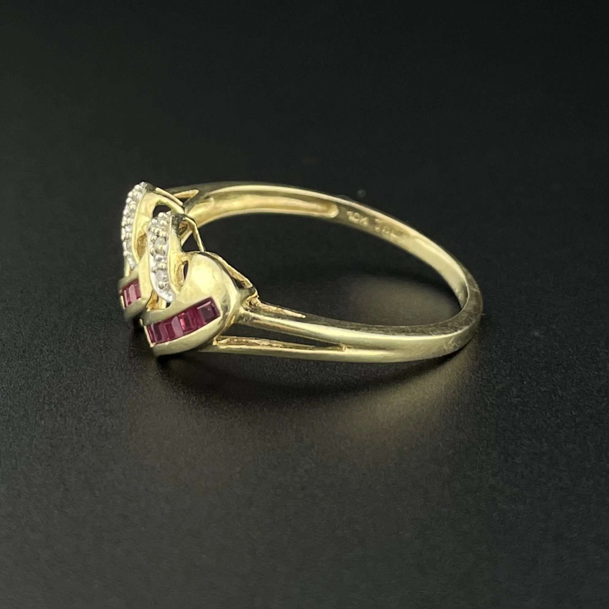 10K Gold Diamond Ruby Heart Ring Size 8