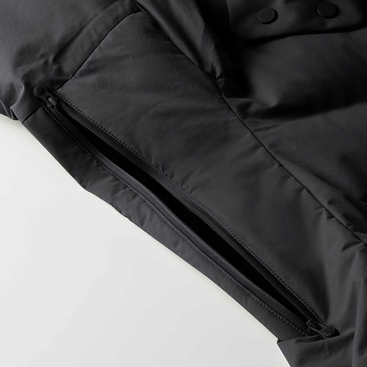 Womens ANCHOR-HC Black MIZUSAWA Down Coat by Descente